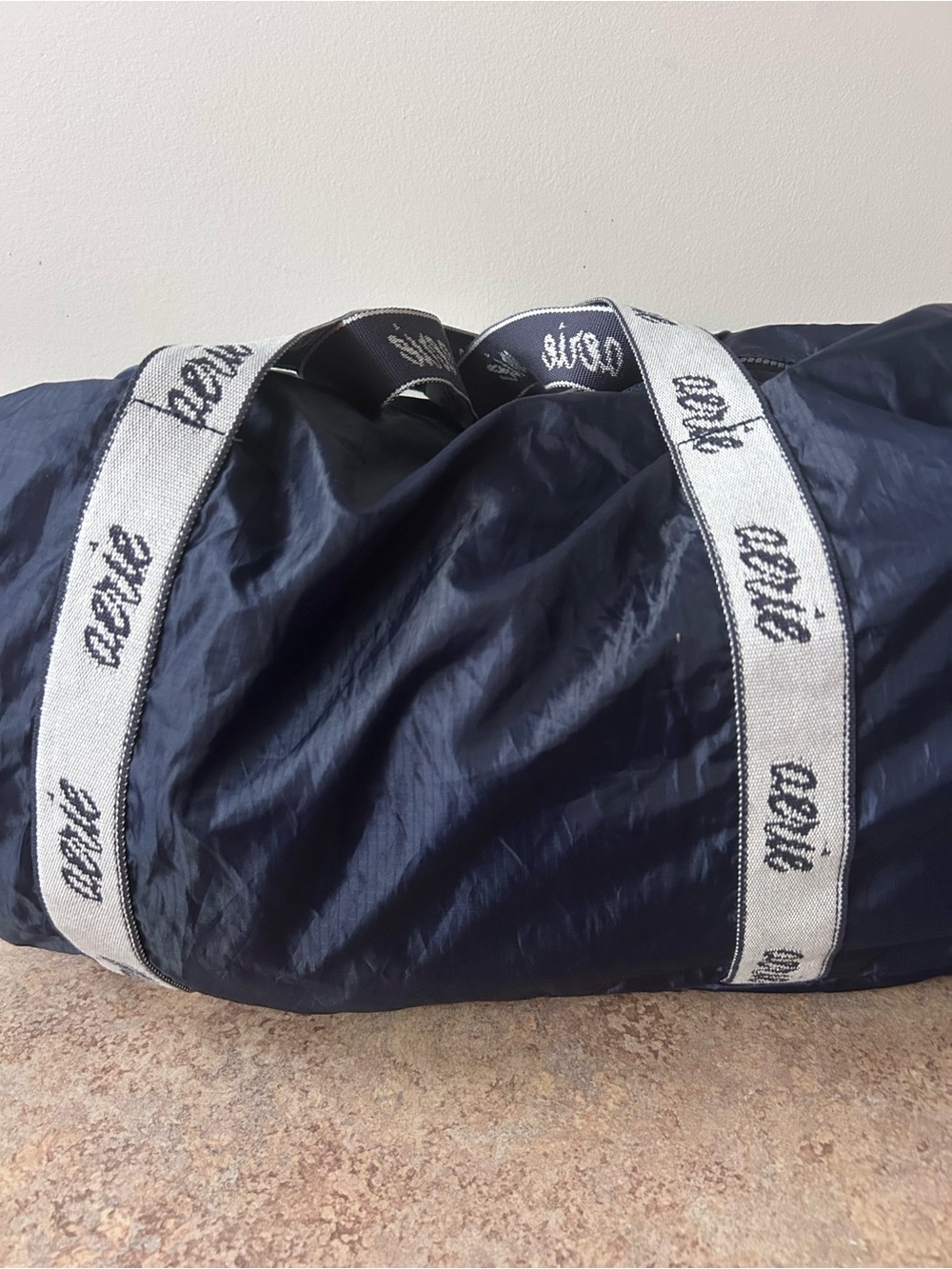 NWT Aerie Navy Blue Nylon Duffel Bag O/S - Picture 3 of 9
